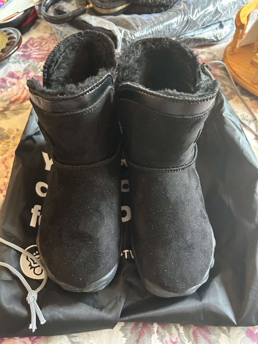 New Snug Non-slip & waterproof winter barefoot boot (Unisex) Black Size 40